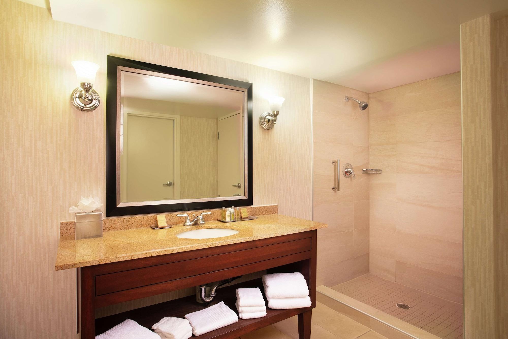 Doubletree By Hilton Hotel Колумбия Екстериор снимка